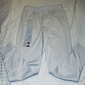 NWOT Under Armour boys light gray joggers